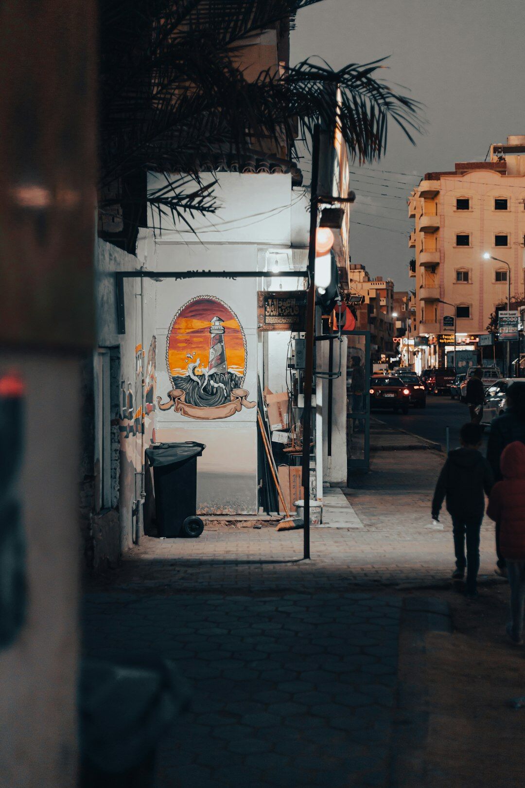 evening street photography